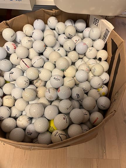 100 st golfbollar blandade märken