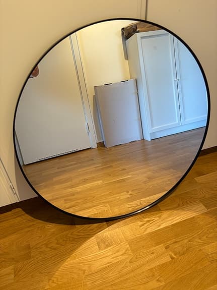 IKEA lindbyn rund spegel med svart ram