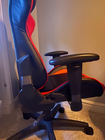 Arrozi gaming stol. Extra soft and adjustable