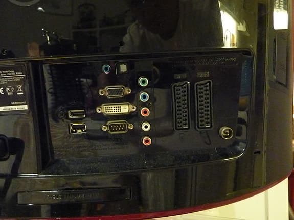 LG Tv 19 tum PC in, HDMI