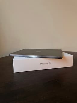 MacBook Air 13” med Apple M2-chip