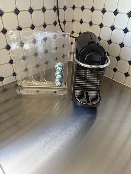 Nespresso kapselmaskin svart/silver