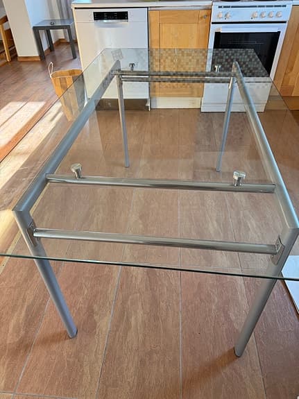 Matbord i bra skick