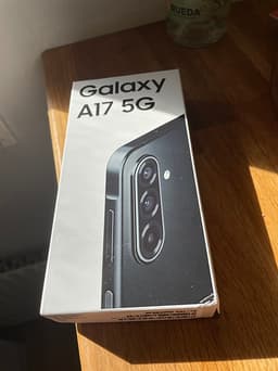 Samsung Galaxy A17 5G svart