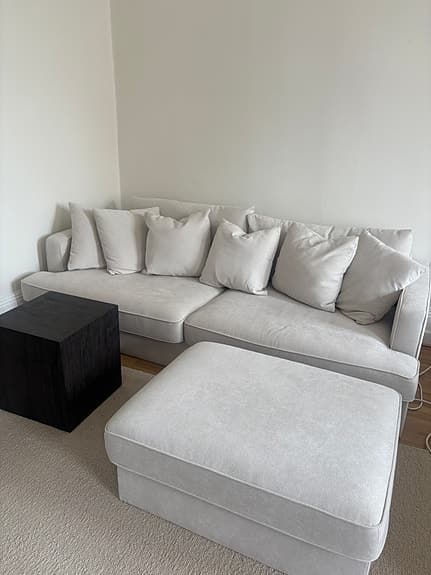 Rossita 4-sits djup soffa + Rossita fotpall