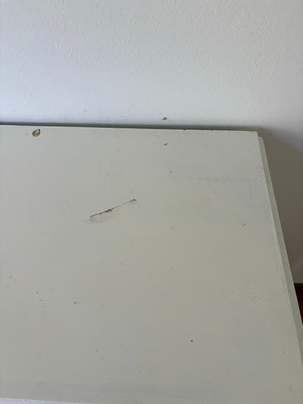 Två sängbord/byråer