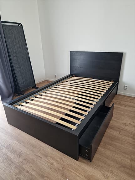Madrass och bäddmadrass från IKEA