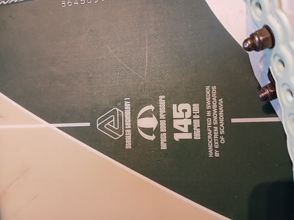 Extrem Stealth 145 cm snowboard grön/beige