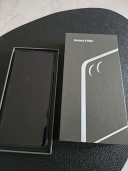 Samsung z flip7