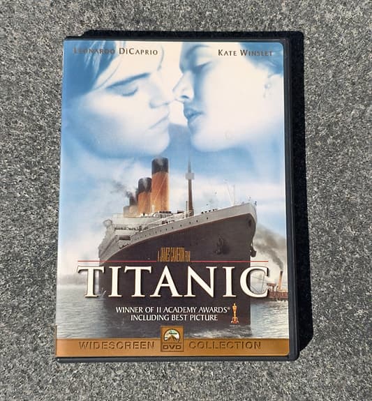 Titanic DVD film med Leonardo DiCaprio och Kate Winslet