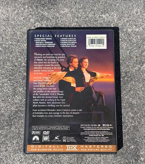 Titanic DVD film med Leonardo DiCaprio och Kate Winslet