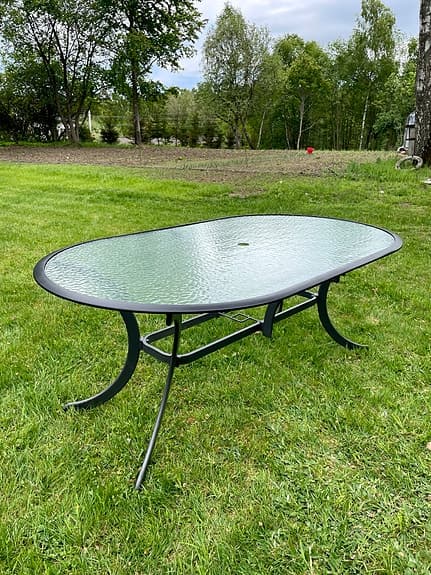 Trädgårdsbord