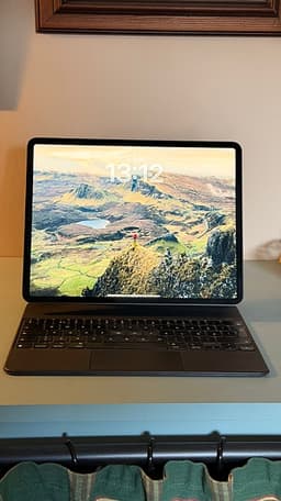 Apple iPad Pro 12.9(4th Gen) 256 GB med Magic Keyboard