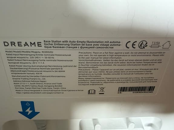 Dreame robotdammsugare med auto-empty basstation vit
