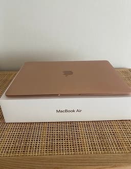 MacBook Air 13” (2018) – 8 GB RAM – 256 GB