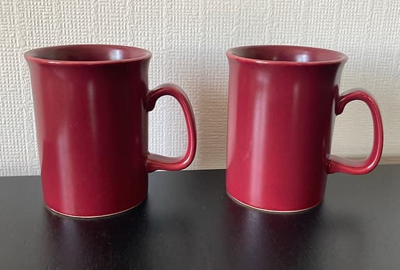Vintage! 2st vinröda muggar - made in England