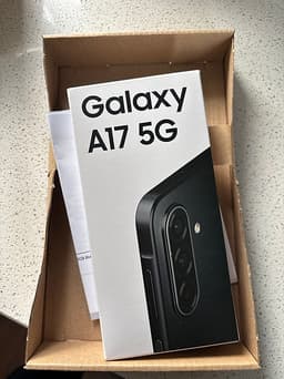 Samsung Galaxy A17 5G mobil 128 GB svart