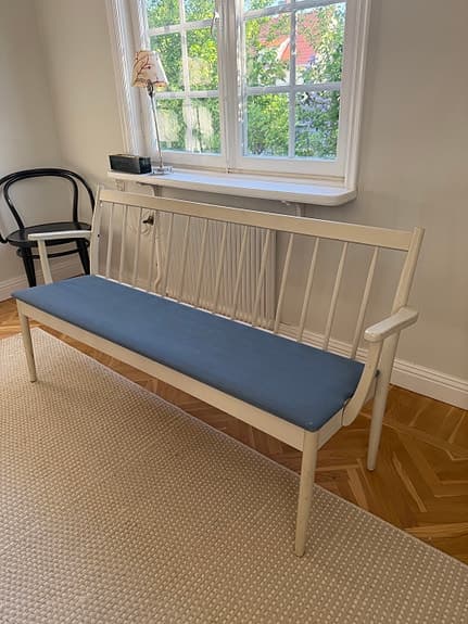Edsbyverken pinnsoffa med förvaring – svensk design