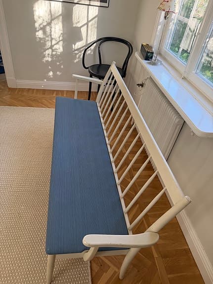 Edsbyverken pinnsoffa med förvaring – svensk design
