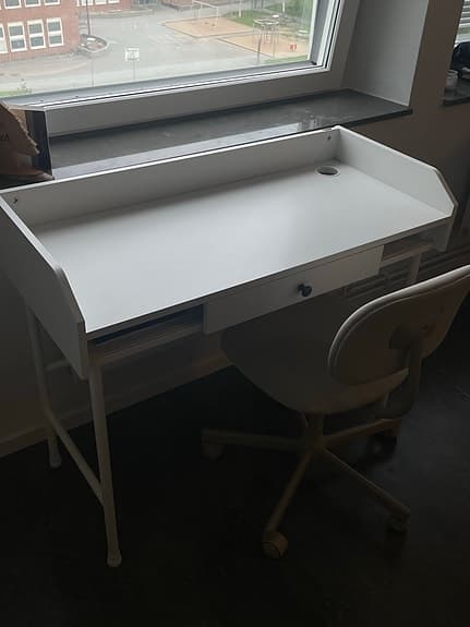 Skrivbord och Stol