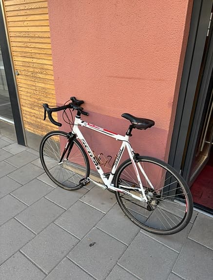 Sensa Prima 21 – nyservad racercykel i fint skick