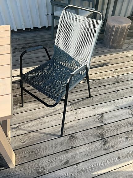 Trädgårdsstolar stapelbara svart/grå