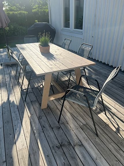Trädgårdsstolar stapelbara svart/grå