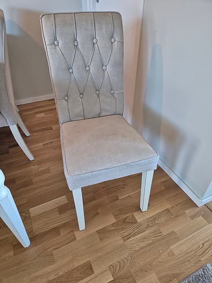 MIO PARIS matgrupp med 6 stolar