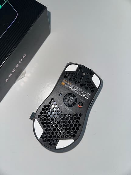 Glorious Model O Wireless gamingmus svart