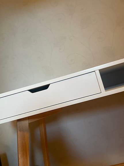 IKEA skrivbord med låda och hylla vit