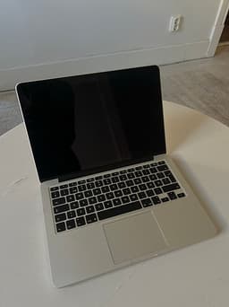 Apple MacBook Pro 13” Retina (2015) – Intel i5 / 8GB / 128GB SSD