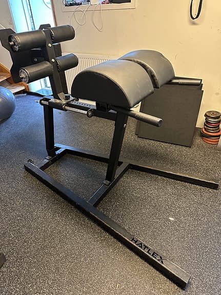 Hatlex ryggtränare / glute ham raise ställning