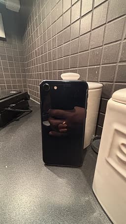 Apple iPhone SE mobil 128 GB svart