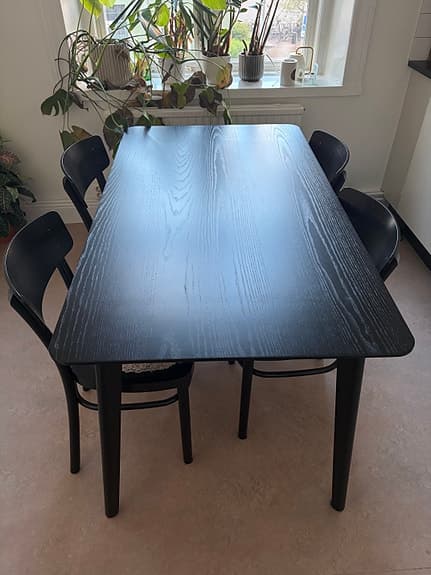 Matbord + 4st stolar