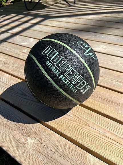 Dude Perfect basketboll svart/grön