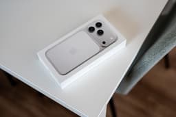 iPhone 17 Pro 256GB Silver - ny, obruten, kvitto!