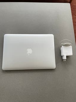Apple MacBook Air 13" 2017