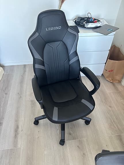 Fjelsted gamingstol från LEGEND