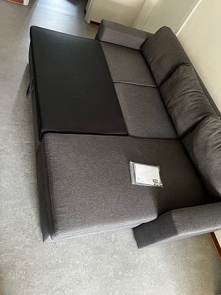 måste bort i snarast! Jättefin Bäddsoffa MARSLEV