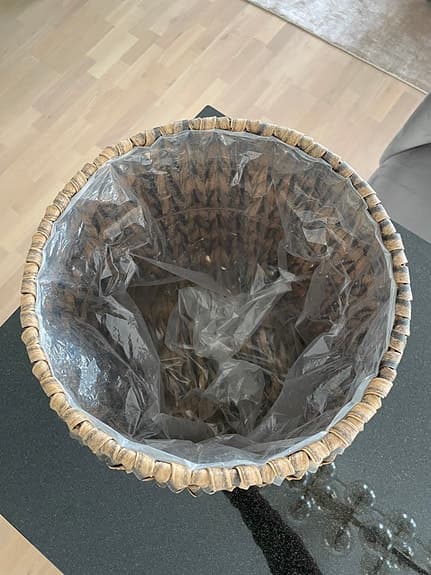 Flätad kruka/korg 30 cm med plastinsats