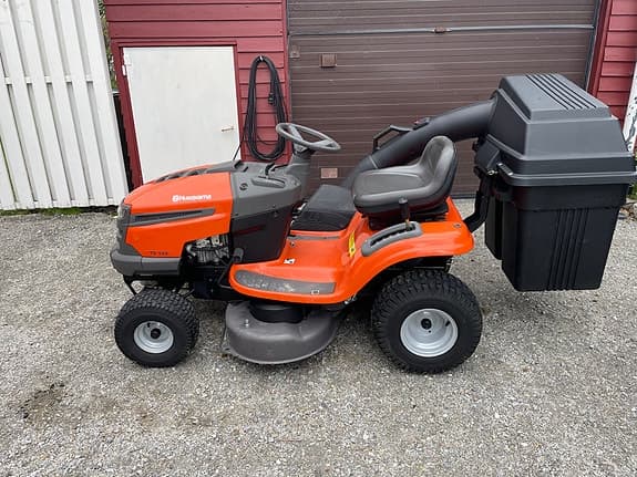 Husqvarna TS138 med tillhörande vagn med tippfunktion