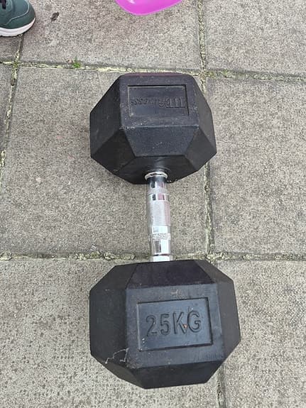 Hantel 25 kg och kettlebells 12-20 kg