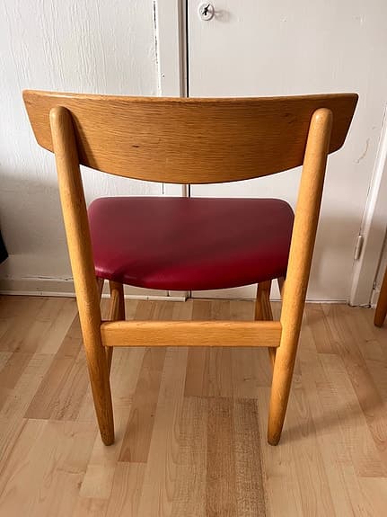 2st Stolar av Børge Mogensen med röd sits