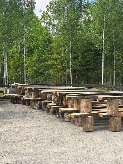 Trädgårdbänkar/ljugarbänkar