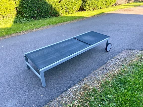 Solstol solsäng grå med hjul