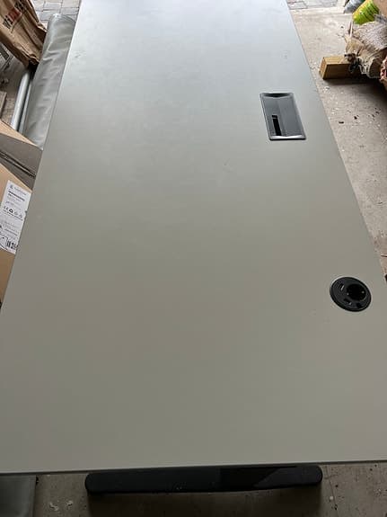 Skrivbord elektriskt höjbart sänkbart proffsmärke