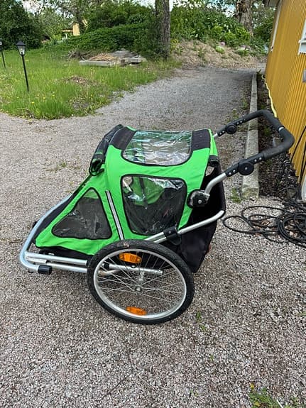 Cykelkärra för två barn, med gånghjul