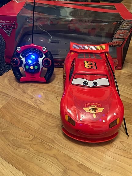 Radiostyrd Blixten McQueen – Disney Pixar Cars 2 – 1:12 – Nyskick
