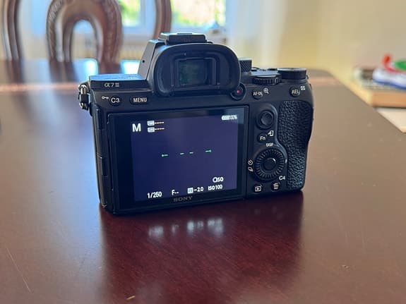 Sony A7 III med objektiv, studioblixt och tillbehör