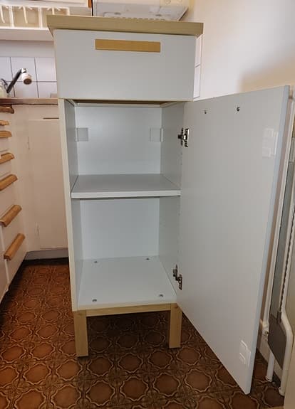 IKEA Förvaringsskåp med låda och hyllor